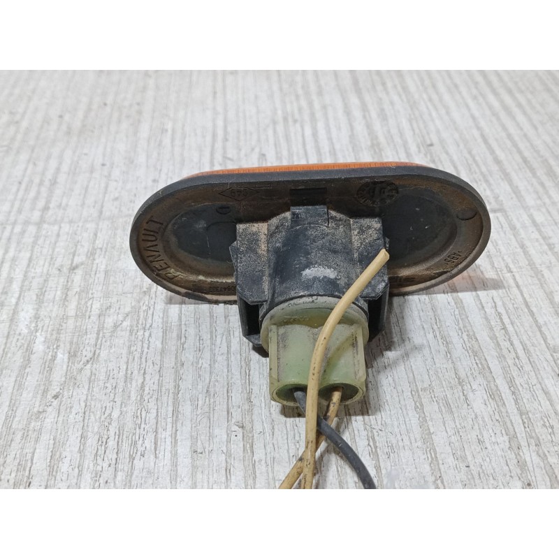 Recambio de intermitente lateral izquierdo para renault megane i (ba0/1_) 1.9 dci (ba05, ba1f) referencia OEM IAM   