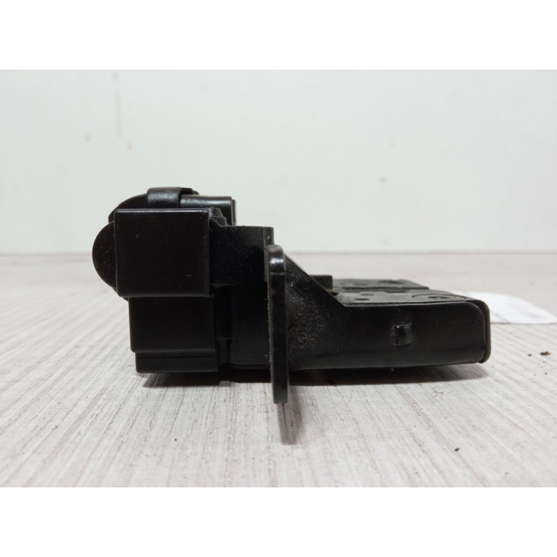 Recambio de cerradura maletero / porton para renault clio iii (br0/1, cr0/1) 1.2 16v (br02, br0j, br11, cr02, cr0j, cr11) refere