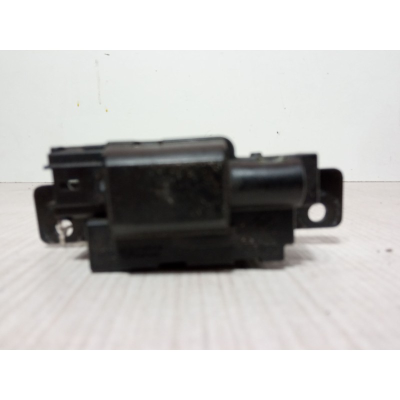 Recambio de cerradura maletero / porton para renault clio iii (br0/1, cr0/1) 1.2 16v (br02, br0j, br11, cr02, cr0j, cr11) refere