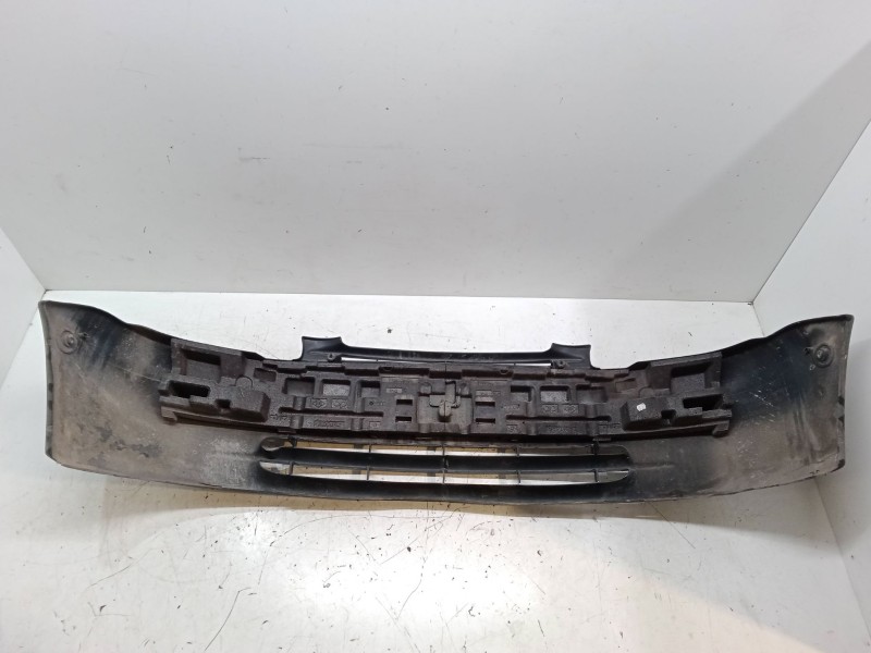 Recambio de paragolpes delantero para renault kangoo (kc0/1_) 1.2 (kc0a, kc0k, kc0f, kc01) referencia OEM IAM   