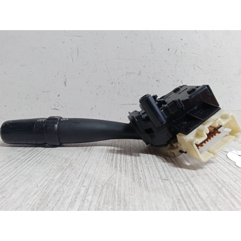 Recambio de mando de intermitencia para toyota corolla verso (zer_, zze12_, r1_) 2.2 d-4d (aur10_) referencia OEM IAM   