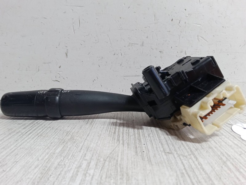 Recambio de mando de intermitencia para toyota corolla verso (zer_, zze12_, r1_) 2.2 d-4d (aur10_) referencia OEM IAM   