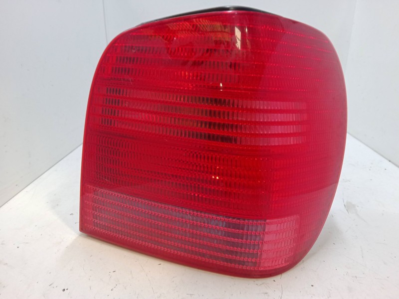 Recambio de piloto trasero derecho para volkswagen polo (6n2) 1.4 16v referencia OEM IAM   