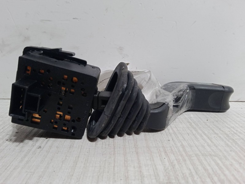 Recambio de mando limpiaparabrisas para opel corsa c (x01) 1.4 (f08, f68) referencia OEM IAM   