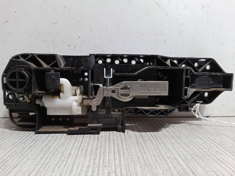 Recambio de maneta exterior puerta delantera derecha para renault scénic iii (jz0/1_) 1.5 dci referencia OEM IAM   