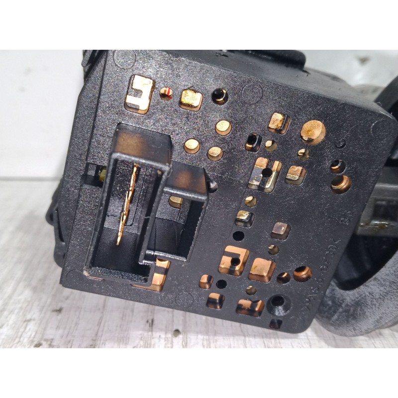 Recambio de mando limpiaparabrisas para opel corsa c (x01) 1.4 (f08, f68) referencia OEM IAM    Recambio de mando limpiaparabrisas para opel corsa c (x01) 1.4 (f08, f68) referencia OEM IAM