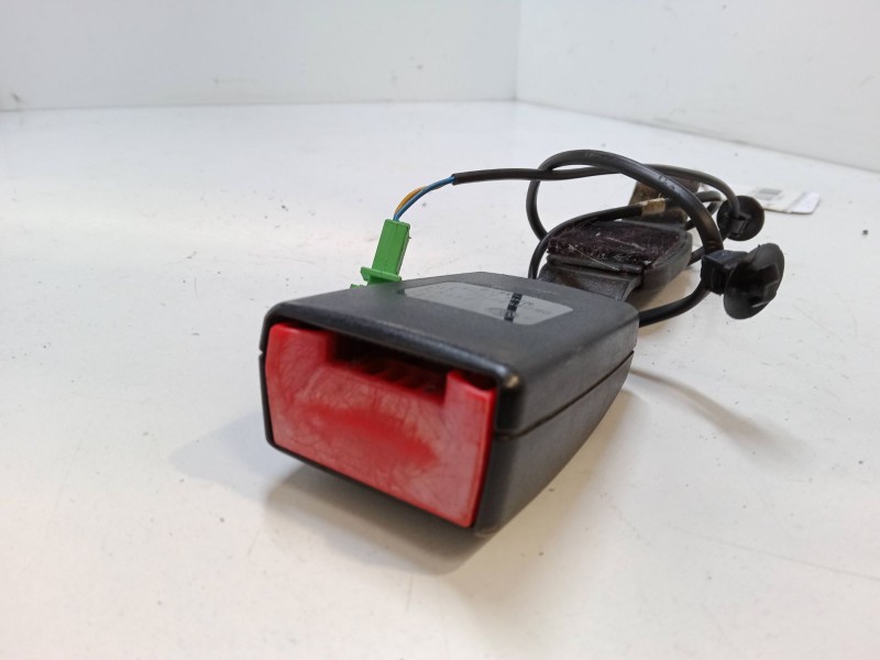 Recambio de anclaje cinturon delantero derecho para volkswagen polo v (6r1, 6c1) 1.2 tsi referencia OEM IAM   