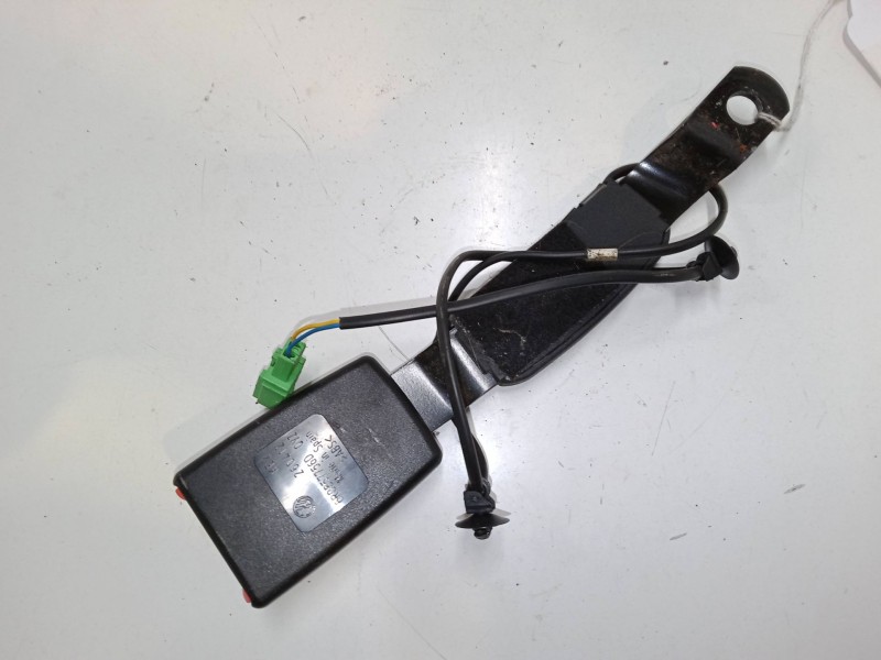 Recambio de anclaje cinturon delantero derecho para volkswagen polo v (6r1, 6c1) 1.2 tsi referencia OEM IAM   