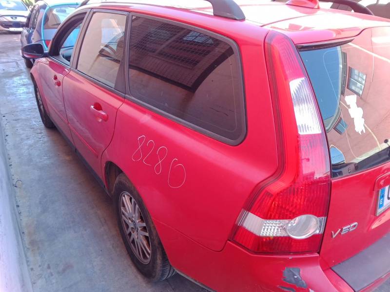 VOLVO V50 (545)