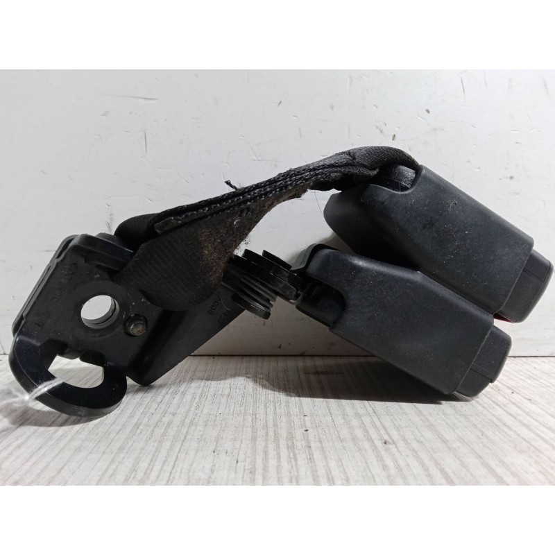 Recambio de anclaje cinturon trasero izquierdo para renault megane i (ba0/1_) 1.9 dci (ba05, ba1f) referencia OEM IAM   