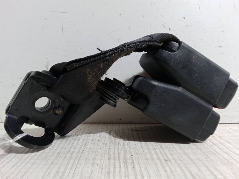 Recambio de anclaje cinturon trasero izquierdo para renault megane i (ba0/1_) 1.9 dci (ba05, ba1f) referencia OEM IAM   