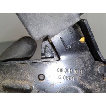 ANCLAJE CINTURON DELANTERO IZQUIERDO 