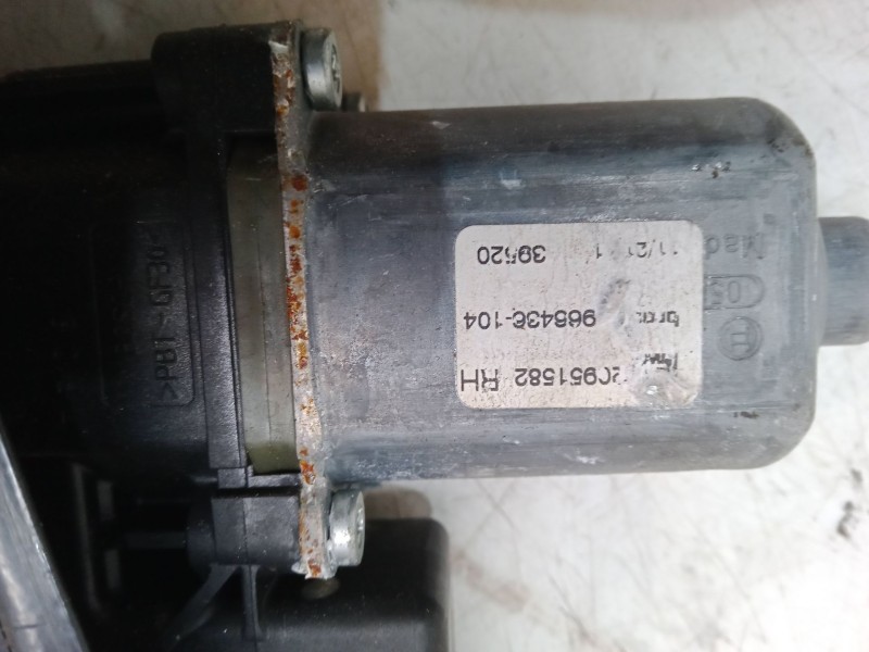 Recambio de elevalunas electrico delantero derecho para opel astra j (p10) 1.7 cdti (68) referencia OEM IAM   