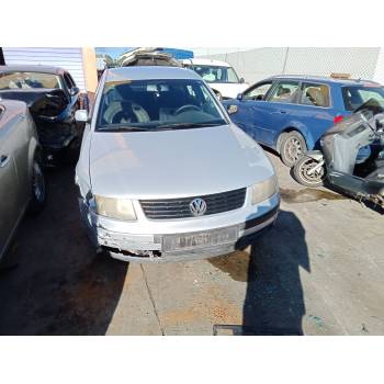 VOLKSWAGEN PASSAT B3/B4 (3A2, 35I) de desguace