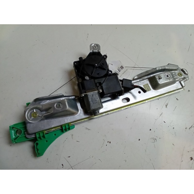 Recambio de elevalunas electrico trasero izquierdo para opel astra j (p10) 1.7 cdti (68) referencia OEM IAM 915345105LH  9157221