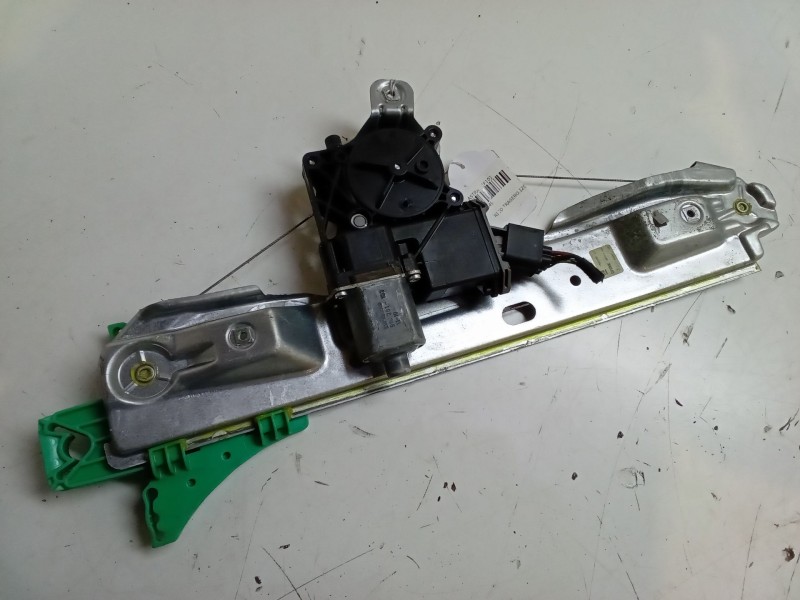 Recambio de elevalunas electrico trasero izquierdo para opel astra j (p10) 1.7 cdti (68) referencia OEM IAM 915345105LH  9157221