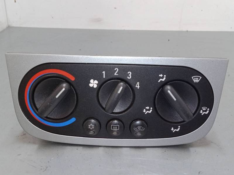 MANDO CALEFACCION / A/A 031110HAA 