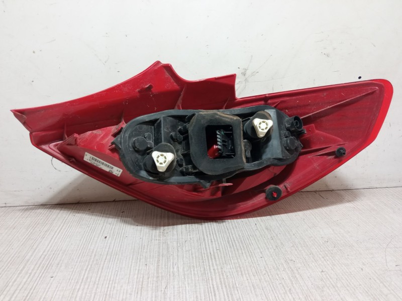 Recambio de piloto trasero izquierdo para opel corsa d (s07) 1.0 (l08, l68) referencia OEM IAM   