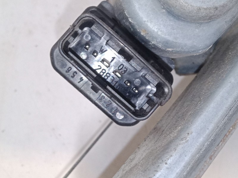 Recambio de elevalunas electrico delantero derecho para renault scénic ii (jm0/1_) 1.9 dci (jm0g, jm12, jm1g, jm2c) referencia O