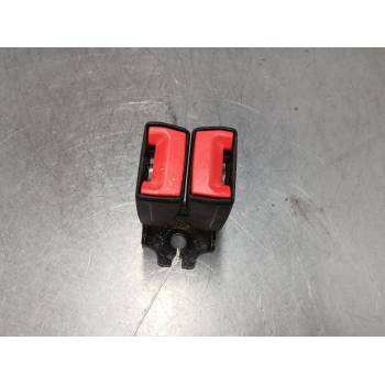 ANCLAJE CINTURON TRASERO CENTRAL 34068897 