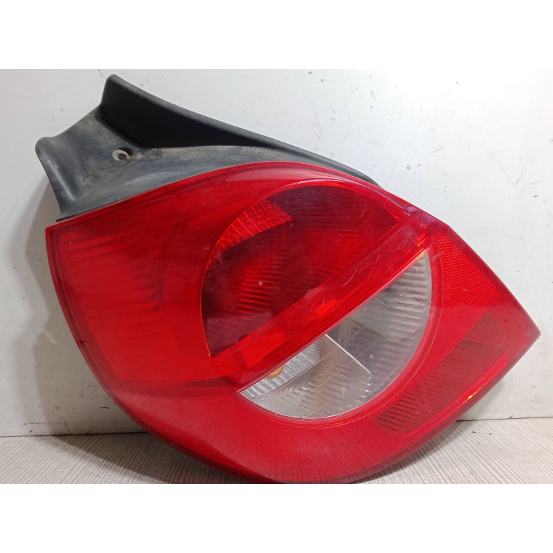 Recambio de piloto trasero izquierdo para renault clio iii (br0/1, cr0/1) 1.2 16v (br02, br0j, br11, cr02, cr0j, cr11) referenci