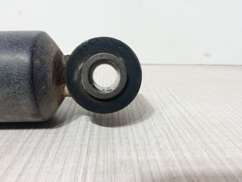 Recambio de amortiguador trasero izquierdo para peugeot partner caja/chasis 1.6 hdi referencia OEM IAM   
