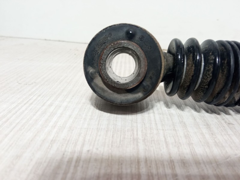 Recambio de amortiguador trasero izquierdo para peugeot partner caja/chasis 1.6 hdi referencia OEM IAM   