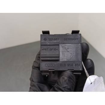 MANDO ELEVALUNAS DELANTERO IZQUIERDO 8L0959851 