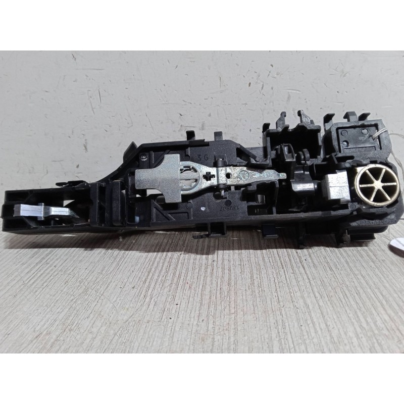 Recambio de maneta exterior puerta trasera derecha para renault scénic ii (jm0/1_) 1.5 dci (jm1e, jm16) referencia OEM IAM   