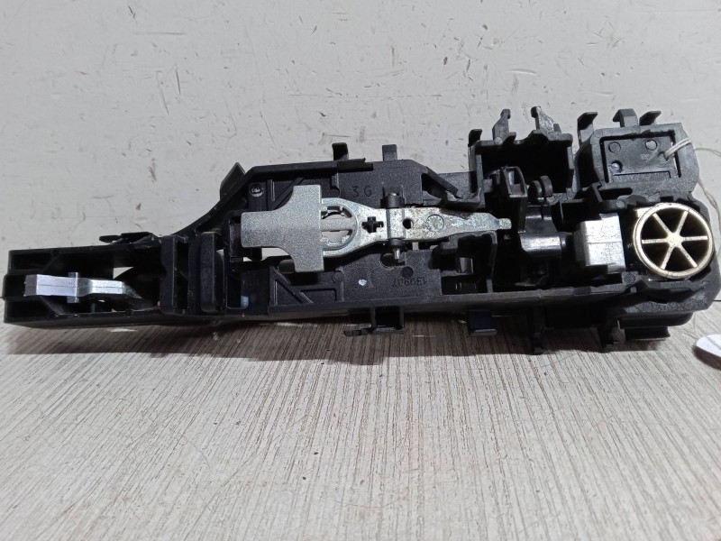 Recambio de maneta exterior puerta trasera derecha para renault scénic ii (jm0/1_) 1.5 dci (jm1e, jm16) referencia OEM IAM   