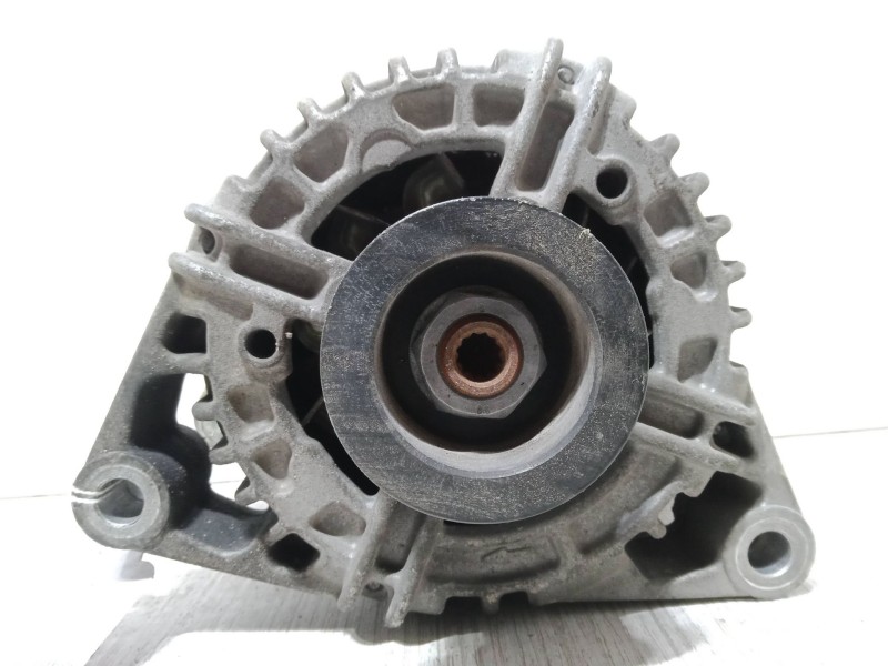 Recambio de alternador para opel corsa d (s07) 1.0 (l08, l68) referencia OEM IAM 0124425057 13 222 331 