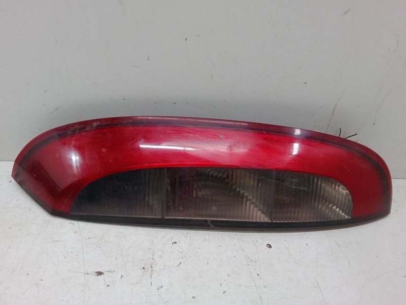 Recambio de piloto trasero derecho para opel corsa c (x01) 1.3 cdti (f08, f68) referencia OEM IAM   