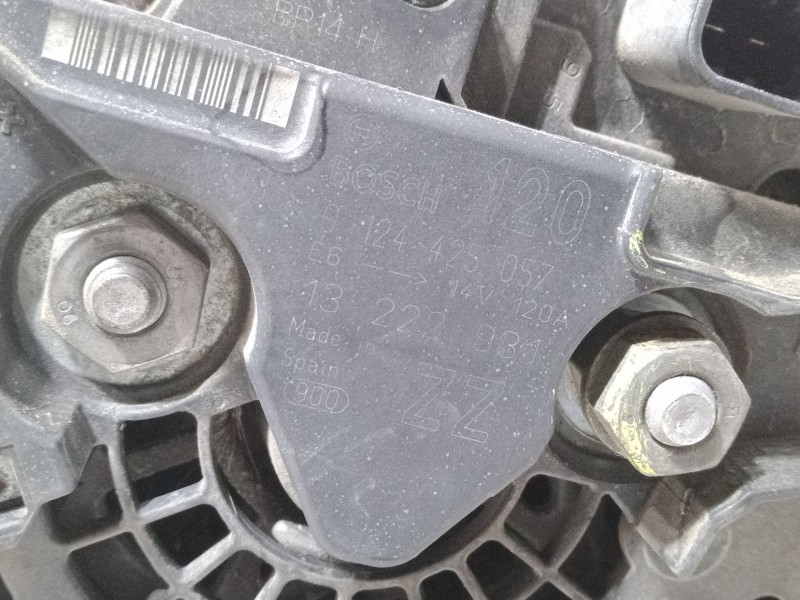 Recambio de alternador para opel corsa d (s07) 1.0 (l08, l68) referencia OEM IAM 0124425057 13 222 331 