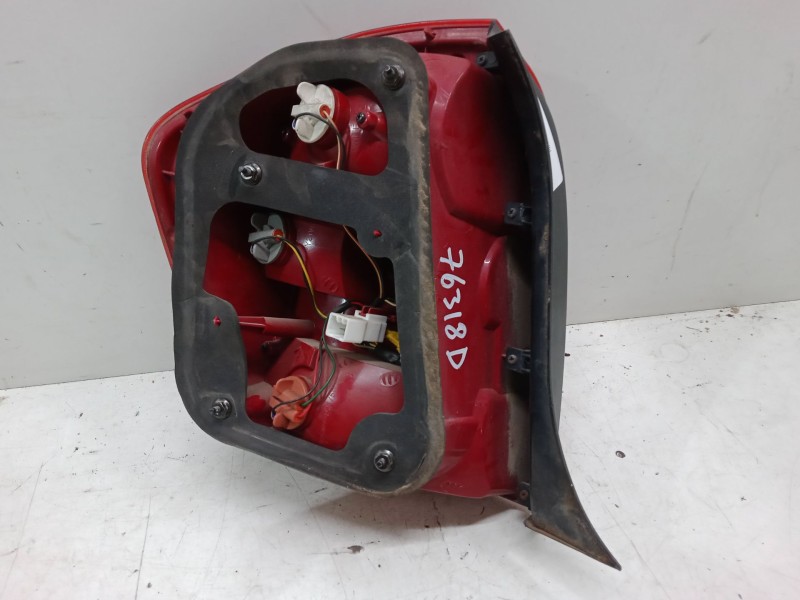 Recambio de piloto trasero derecho para kia cerato i hatchback (ld) 1.6 referencia OEM IAM   