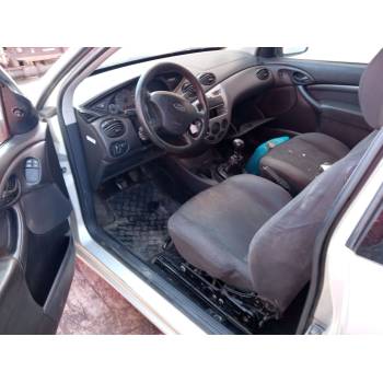 FORD FOCUS I SEDÁN (DFW)