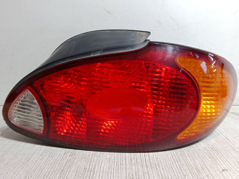 Recambio de piloto trasero derecho para hyundai lantra ii (j-2) 1.9 d referencia OEM IAM   