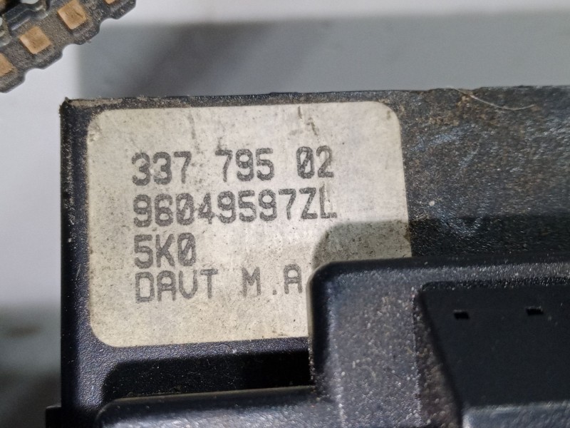 Recambio de mando luces para peugeot 206 hatchback (2a/c) 1.9 d referencia OEM IAM 33779502.96049597ZL  