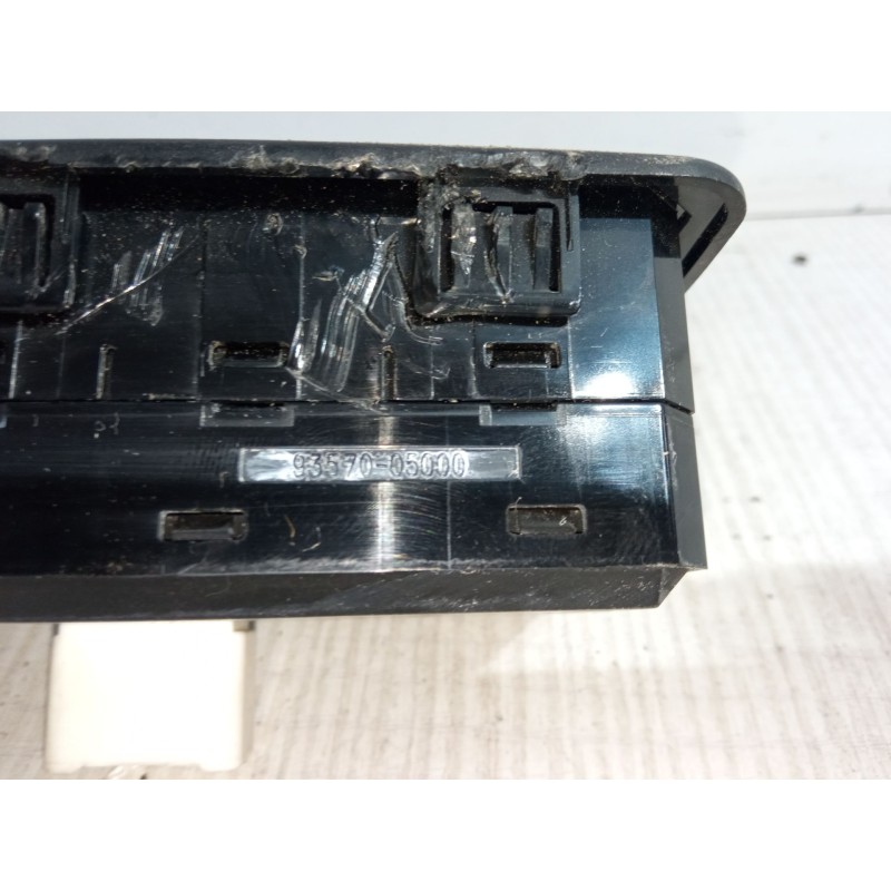 Recambio de mando elevalunas delantero izquierdo para renault megane ii (bm0/1_, cm0/1_) 1.5 dci (bm1e, cm1e) referencia OEM IAM