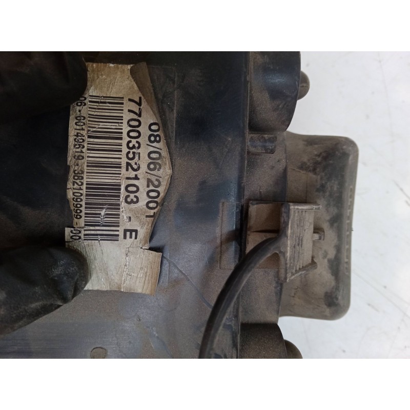 Recambio de faro izquierdo para renault master ii caja/chasis (ed/hd/ud) 2.2 dci 90 referencia OEM IAM   