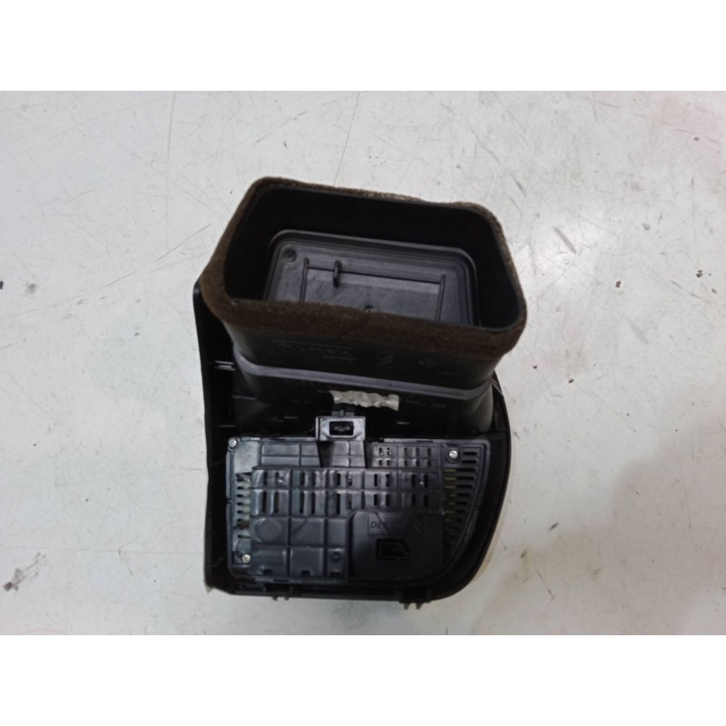 Recambio de aireador derecho para citroën c4 grand picasso i (ua_) 1.6 hdi referencia OEM IAM   