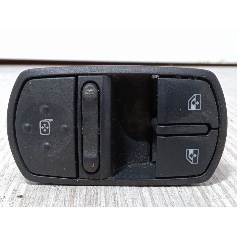 Recambio de mando elevalunas delantero izquierdo para opel corsa d (s07) 1.0 (l08, l68) referencia OEM IAM 13258521AA 315625731 