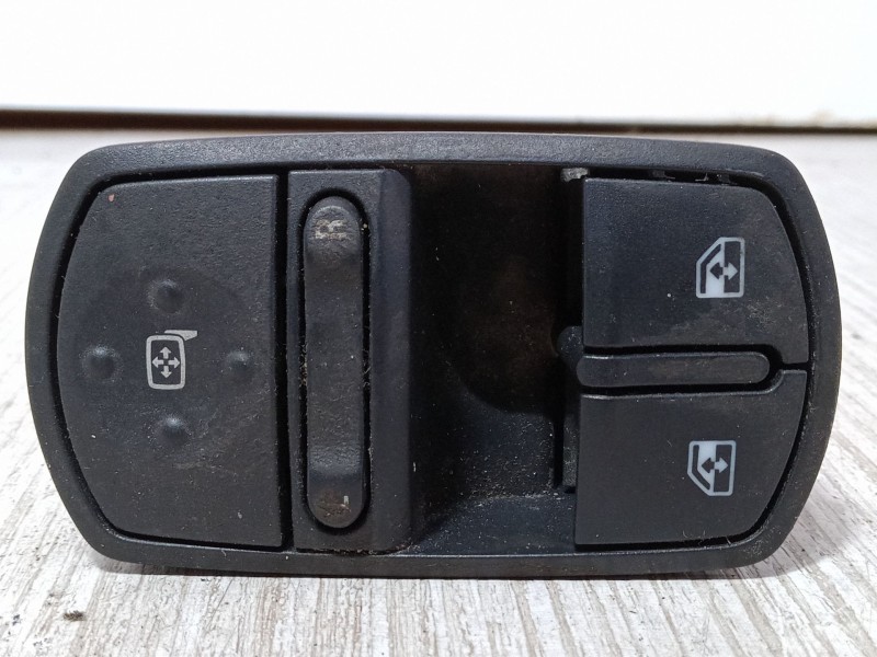 Recambio de mando elevalunas delantero izquierdo para opel corsa d (s07) 1.0 (l08, l68) referencia OEM IAM 13258521AA 315625731 
