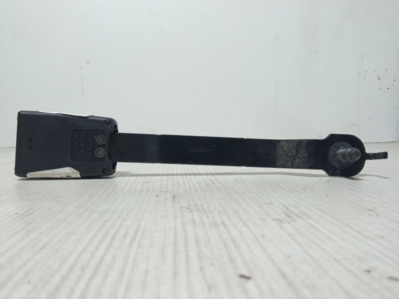 Recambio de anclaje cinturon delantero derecho para renault clio iii (br0/1, cr0/1) 1.2 16v (br02, br0j, br11, cr02, cr0j, cr11)