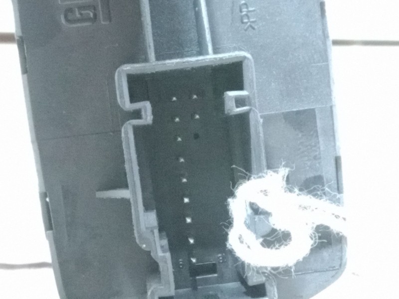 Recambio de mando elevalunas delantero izquierdo para opel corsa d (s07) 1.0 (l08, l68) referencia OEM IAM 13258521AA 315625731 