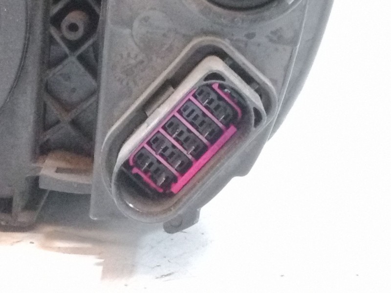 Recambio de faro derecho para skoda octavia ii (1z3) 1.6 tdi referencia OEM IAM 1Z1941016  1EL24705202