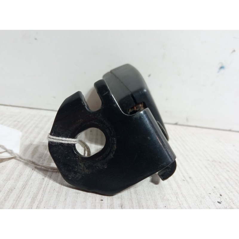 Recambio de anclaje cinturon trasero derecho para opel corsa d (s07) 1.3 cdti (l08, l68) referencia OEM IAM F13276908  