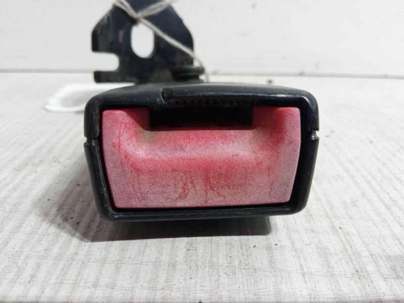 Recambio de anclaje cinturon trasero derecho para opel corsa d (s07) 1.3 cdti (l08, l68) referencia OEM IAM F13276908  