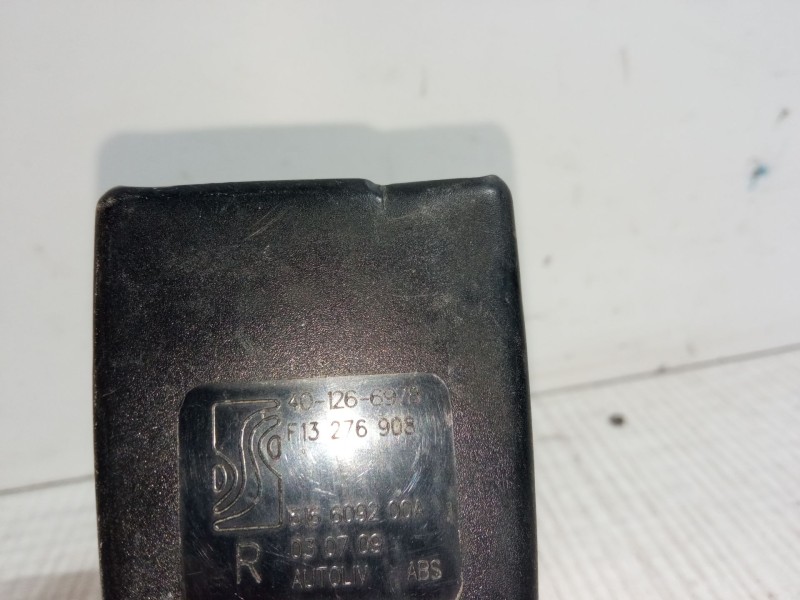 Recambio de anclaje cinturon trasero derecho para opel corsa d (s07) 1.3 cdti (l08, l68) referencia OEM IAM F13276908  