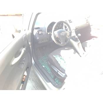 TOYOTA AURIS (_E15_)