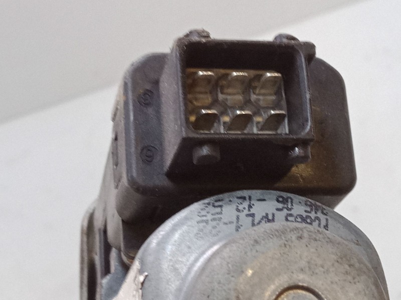 Recambio de elevalunas electrico delantero derecho para opel meriva a monospace (x03) 1.3 cdti (e75) referencia OEM IAM 93189578